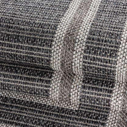 HomebyHome outdoor rug in grey, 60x100 cm. Ideal for kitchen, patio, balcony, garden, camping, living room, and bedroom. Border design, made of polypropylene with 7mm flatweave construction. Easy to care for.