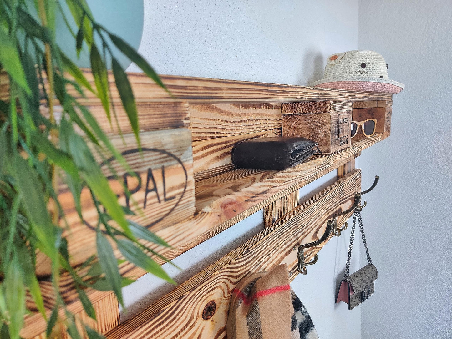 Wardrobe wall made of vintage European wooden pallet with hanging incl. 5 coat hooks coat stand/pallet furniture/pallet wardrobe