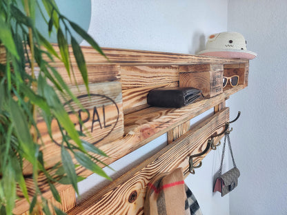 Wardrobe wall made of vintage European wooden pallet with hanging incl. 5 coat hooks coat stand/pallet furniture/pallet wardrobe