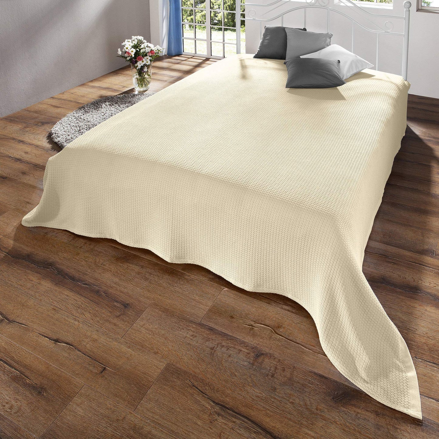 Erwin Müller summer blanket, cotton blanket natural size 150x200 cm - airy-light, soft quality, very pleasant - 100% cotton.