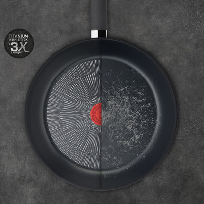 Tefal Titanium Force Pan 28 cm Pots and Pans, Non-stick coating, Thermo-Signal temperature indicator, enhanced induction technology, Pouring spout, Stable handle, Made in France, G3030632